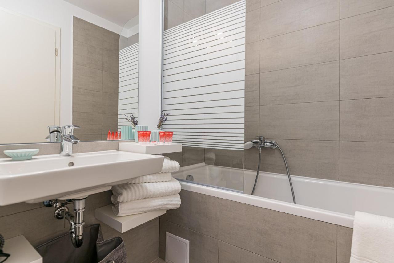 Rentforcomfort Apartment Ella 2 Braşov Dış mekan fotoğraf