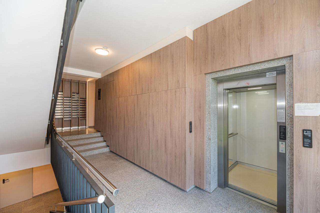 Rentforcomfort Apartment Ella 2 Braşov Dış mekan fotoğraf