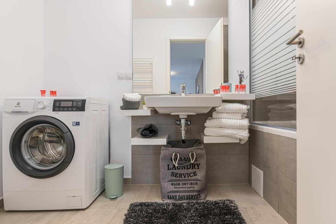 Rentforcomfort Apartment Ella 2 Braşov Dış mekan fotoğraf
